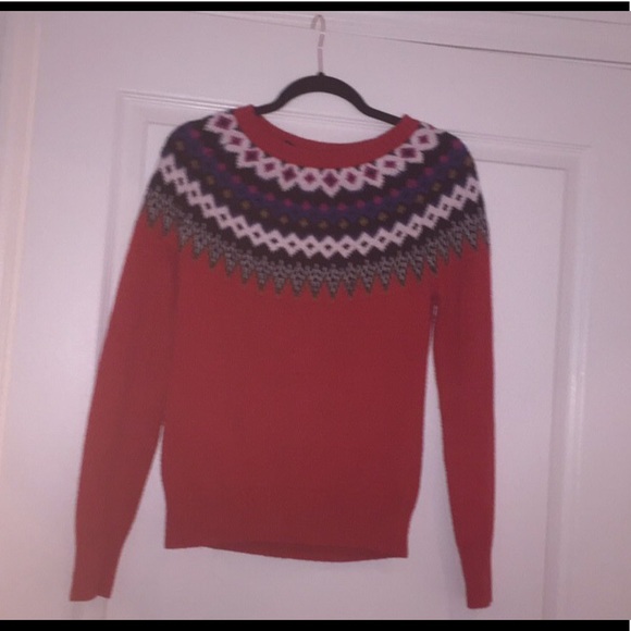 RED SWEATER - Picture 3 of 7
